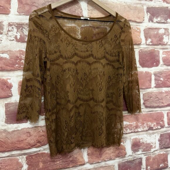 Fossil Top Shirt Women's XS Brown Featherweight Chic Floral Lace Sheer Popover - Picture 2 of 8